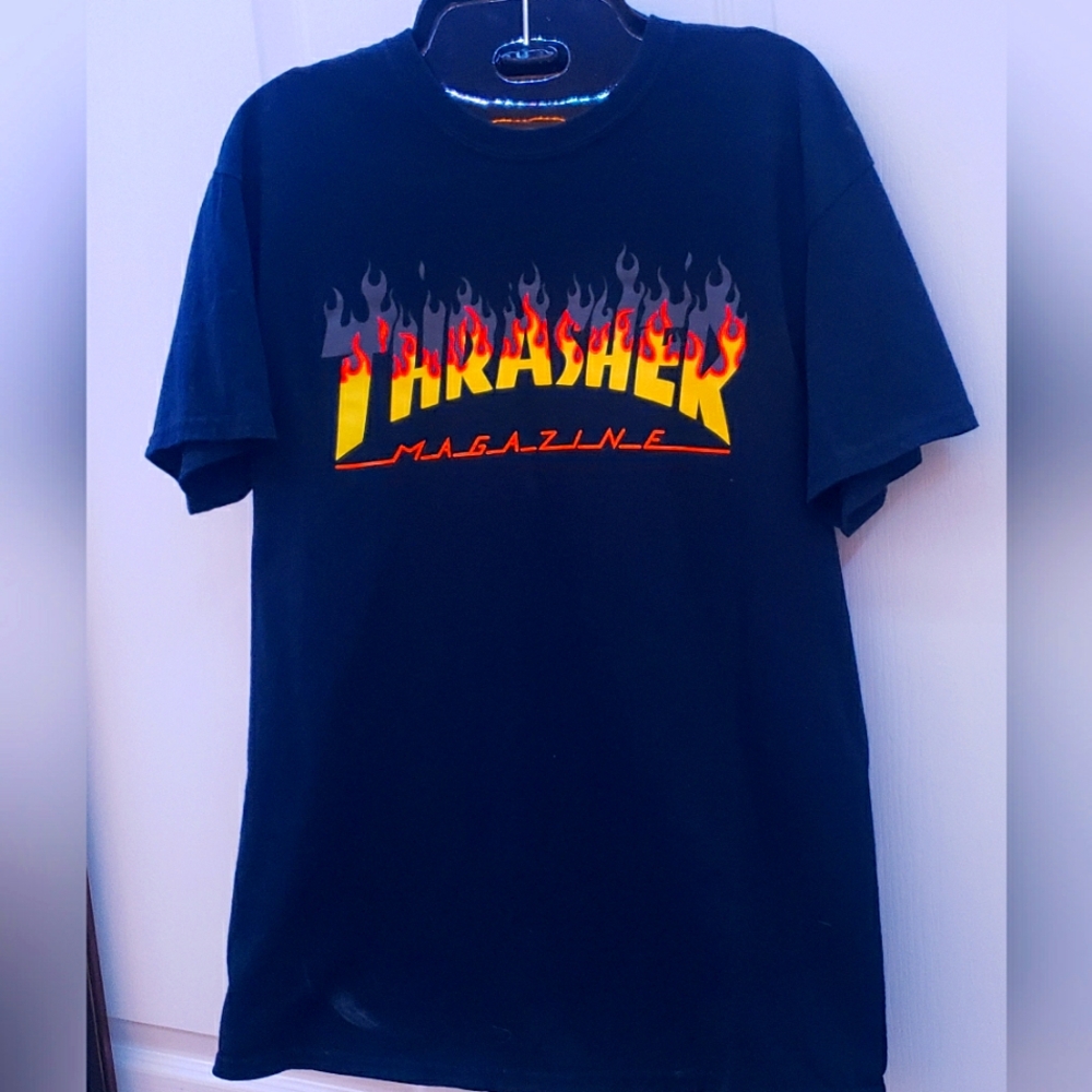 THRASHER Magazine Flames Logo T-Shirt • [unisex, medium]